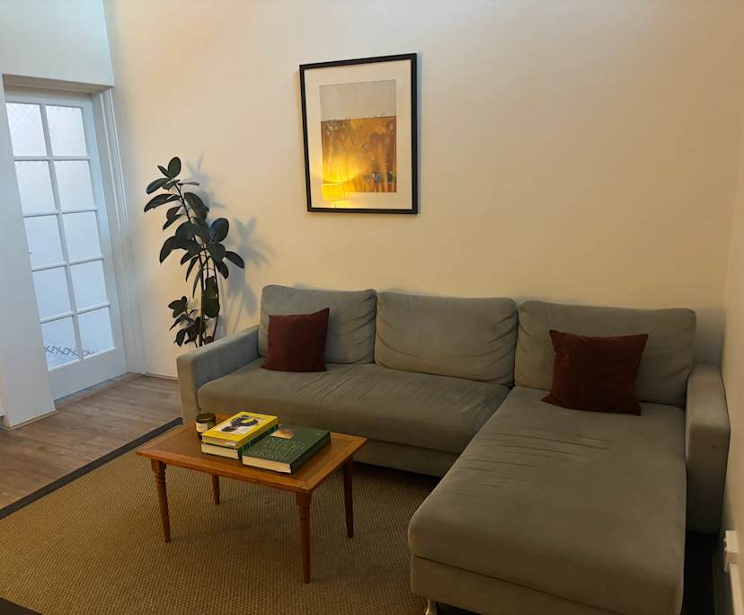 Room in a share house