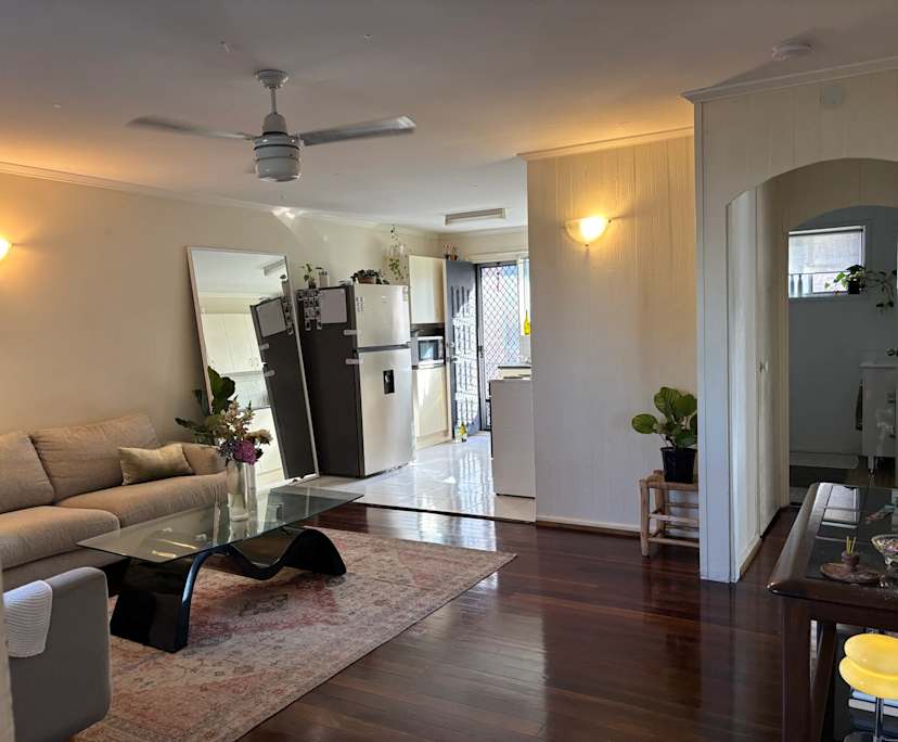 Unfurnished room in a flatshare