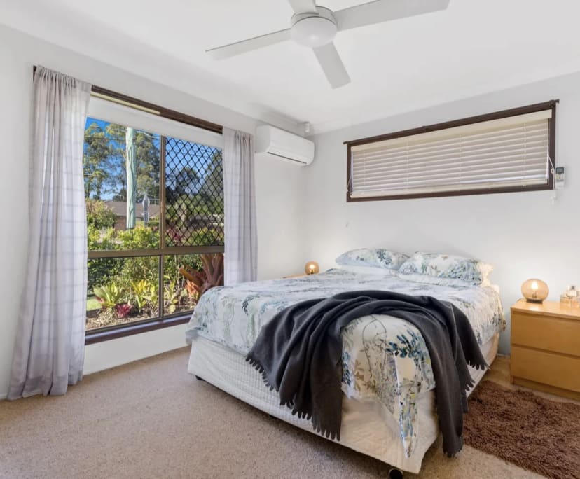 Room for Rent in Daisy Hill, Brisbane 300, Furnis...