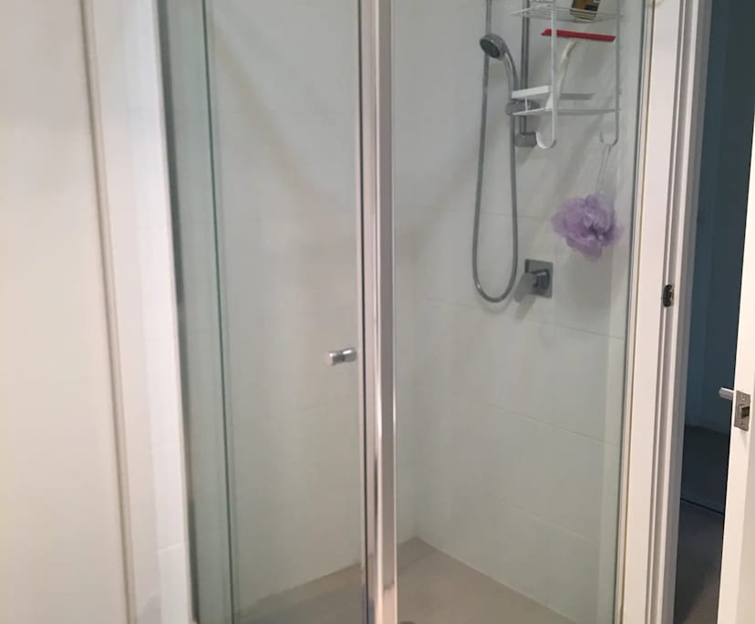 $245, Student-accommodation, 3 bathrooms, Harrison ACT 2914