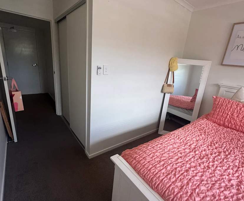 $450, Flatshare, 3 bathrooms, Varsity Lakes QLD 4227