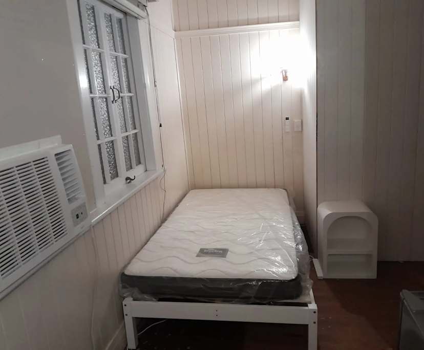 $275, Share-house, 4 bathrooms, West Mackay QLD 4740