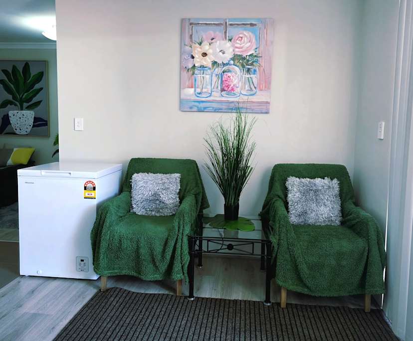 $370, Share-house, 2 bathrooms, Parmelia WA 6167