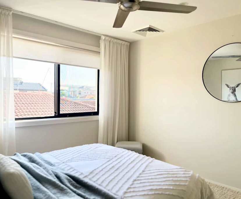 $570, Share-house, 3 bathrooms, Broadbeach Waters QLD 4218