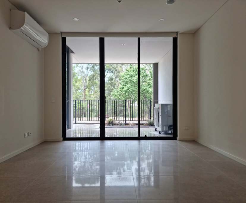 $650, 1-bed, 1 bathroom, Rouse Hill NSW 2155