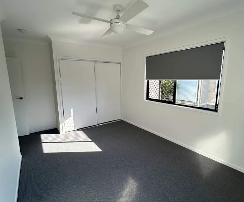 Unfurnished room with own bathroom