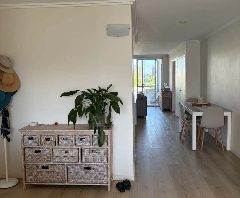 $350, Flatshare, 2 bathrooms, Robina QLD 4226