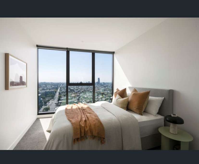 Unfurnished room with own bathroom