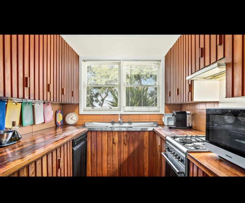 Unfurnished room in a share house