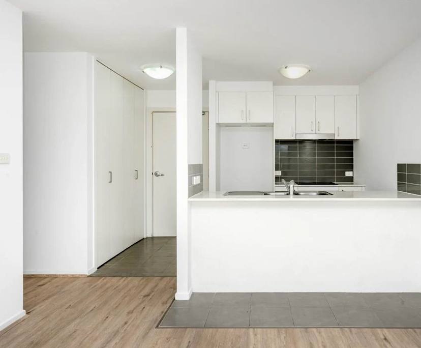 $300, Flatshare, 2 bathrooms, Wright ACT 2611