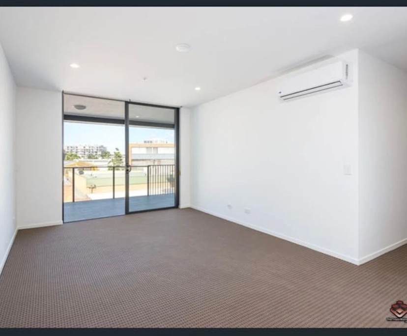 $375, Flatshare, 2 bathrooms, Newstead QLD 4006