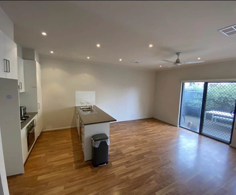 Room in a share house