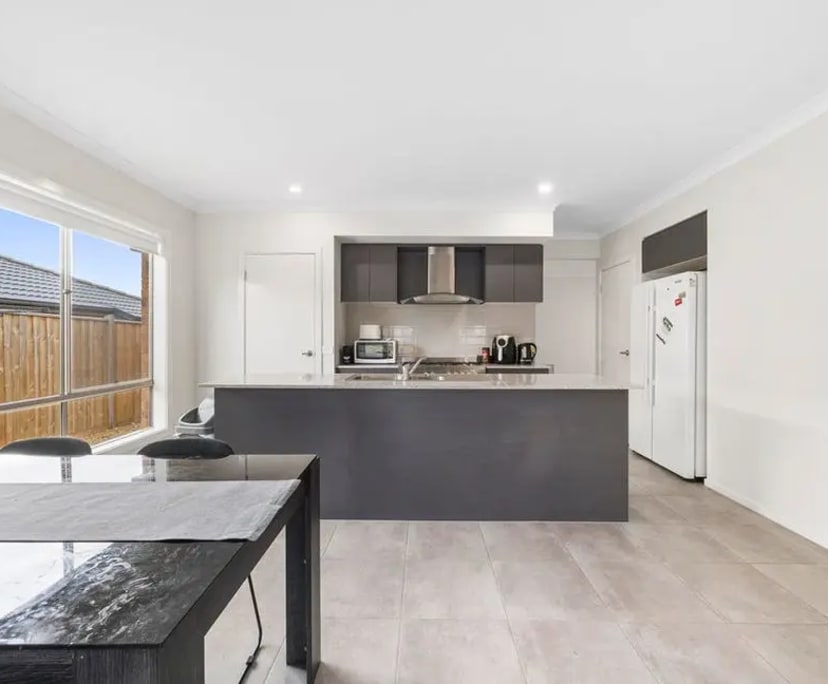 $300, Share-house, 4 bathrooms, Smythes Creek VIC 3351