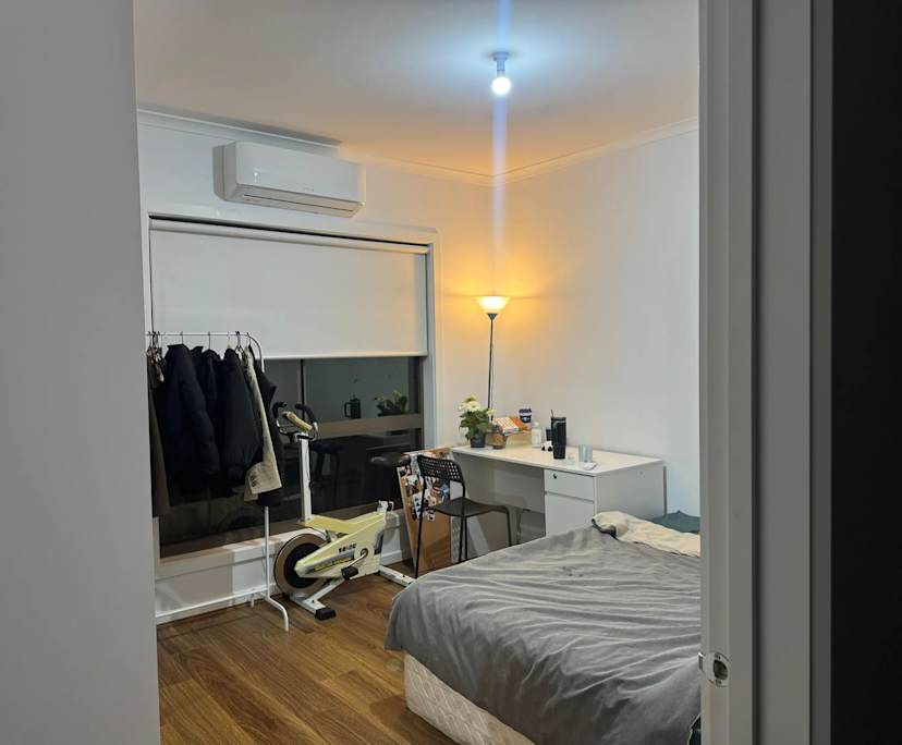 Furnished room with own bathroom