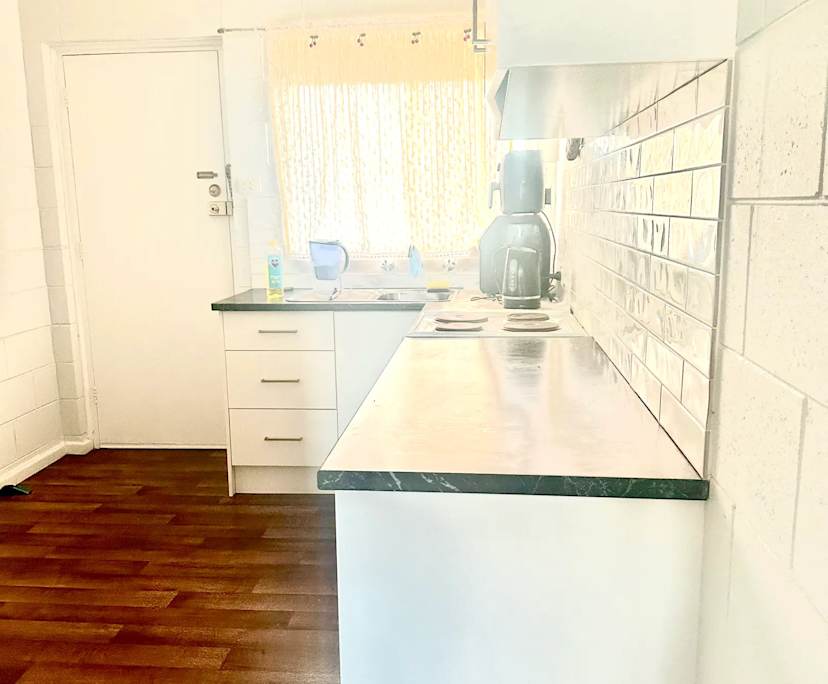 $220, Flatshare, 2 bathrooms, Park Holme SA 5043