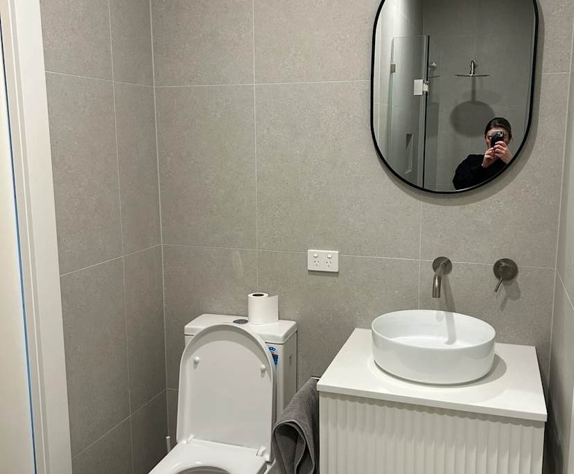 $300, Homestay, 4 bathrooms, Heidelberg Heights VIC 3081