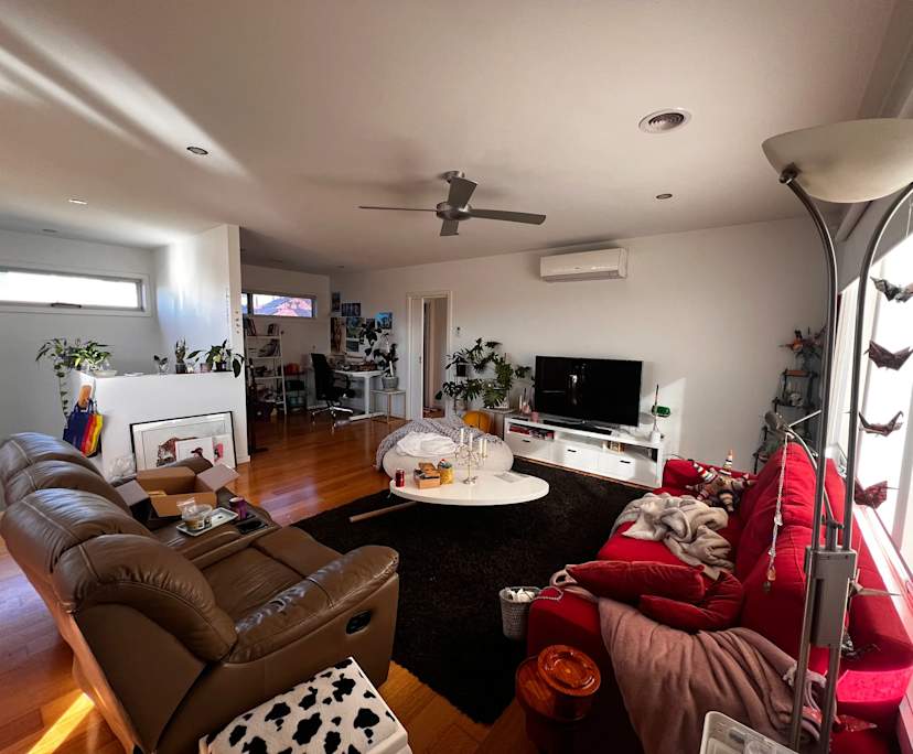 Unfurnished room with own bathroom