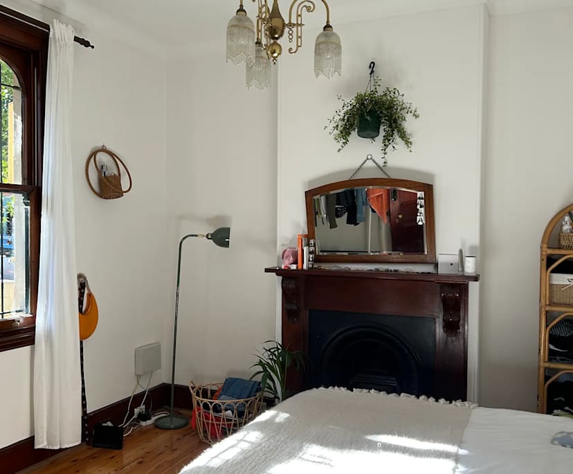 Furnished room in a share house