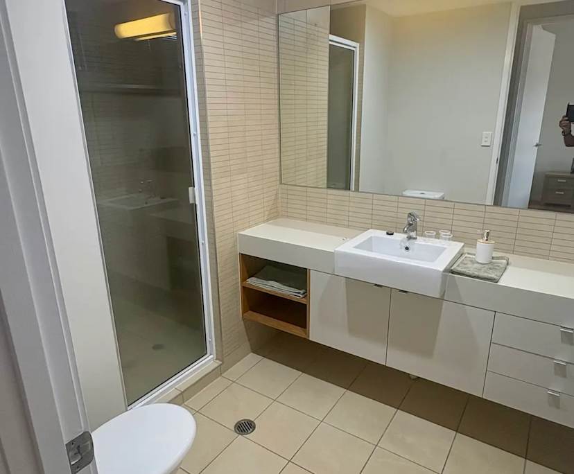 Furnished room with own bathroom