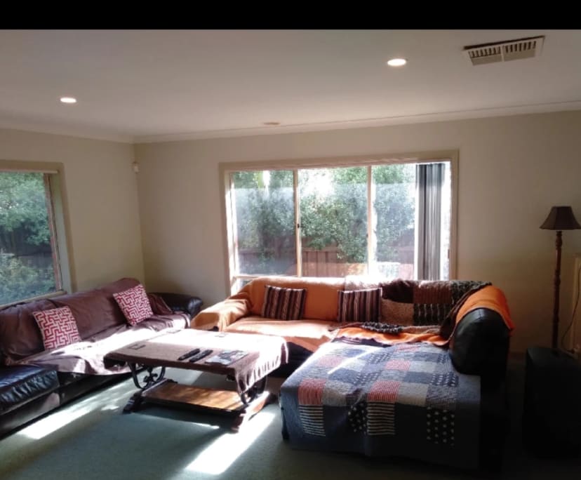 Room in a share house