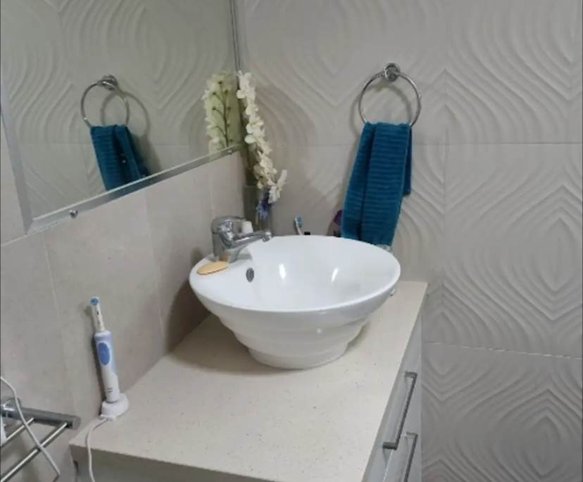 $300, Share-house, 3 bathrooms, Ashfield QLD 4670