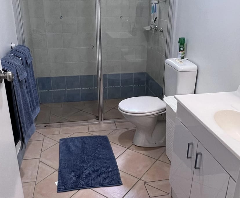 $300, Share-house, 5 bathrooms, Mooroobool QLD 4870
