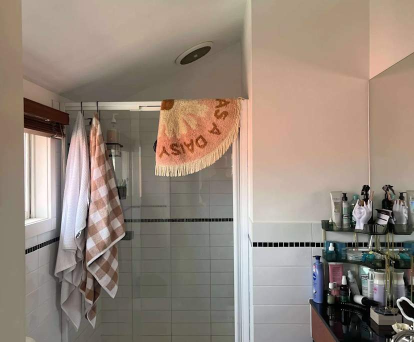 Room with ensuite in a share house