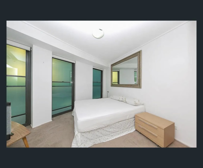 Furnished room in a flatshare
