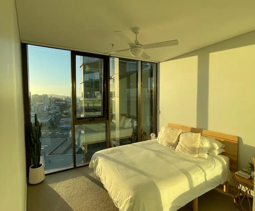 Unfurnished room with ensuite in a flatshare