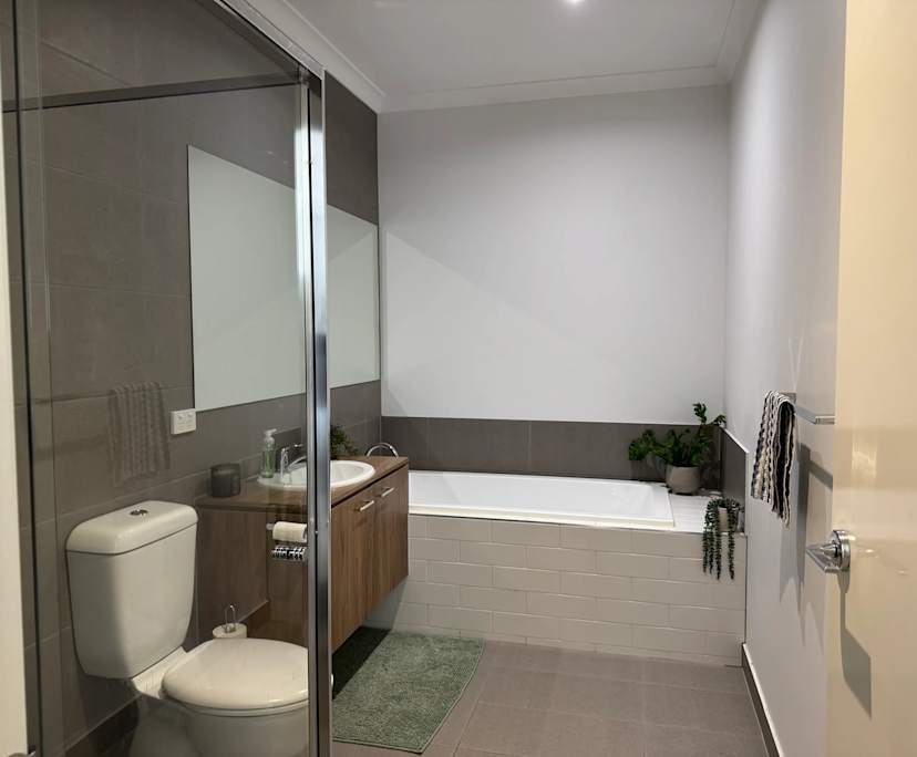 $300, Share-house, 3 bathrooms, Clyde VIC 3978