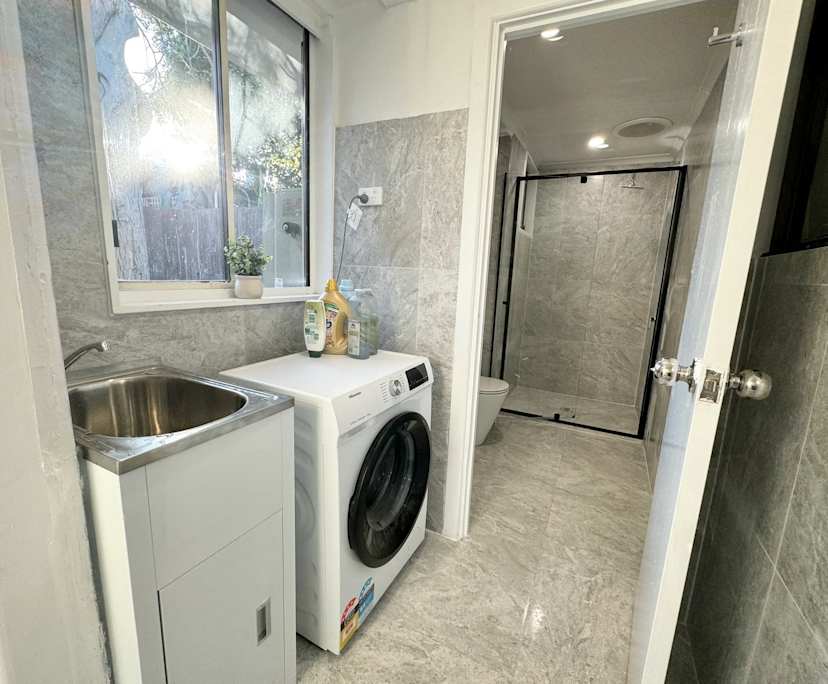 $170, Share-house, 2 bathrooms, Kensington VIC 3031