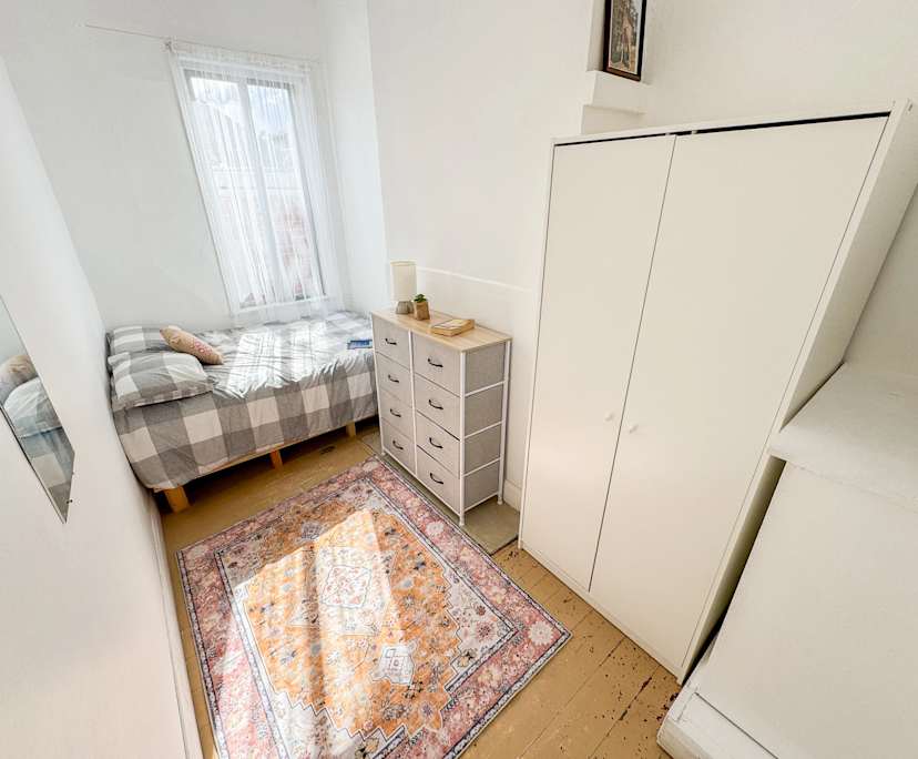 $300, Share-house, 6 bathrooms, Balaclava VIC 3183