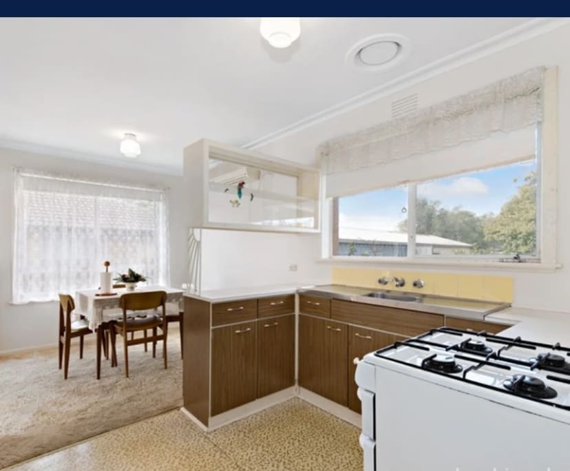 Student for Rent in Hoppers Crossing,