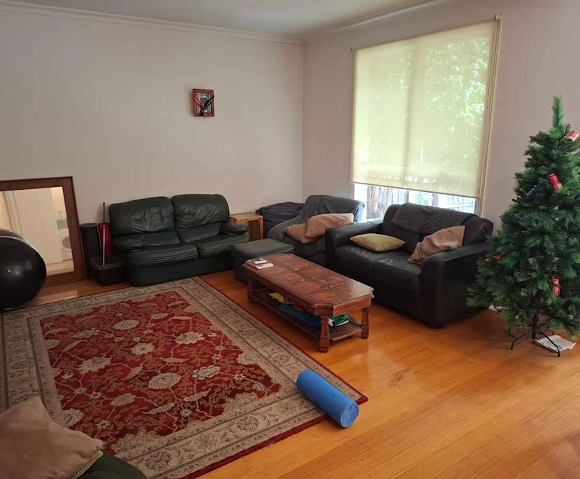 Unfurnished room in a share house