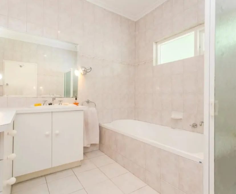 $220-250, Share-house, 2 rooms, Bellevue Heights SA 5050, Bellevue Heights SA 5050