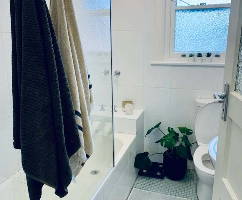 $950, Whole-property, 2 bathrooms, Mosman NSW 2088