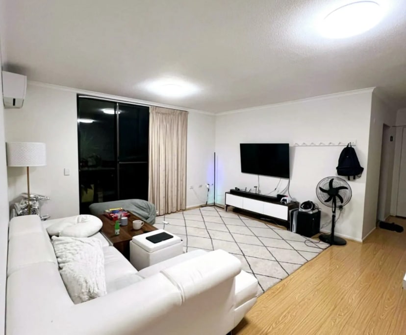 Furnished room in a flatshare