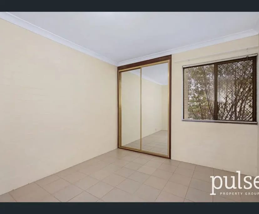 Unfurnished room in a flatshare