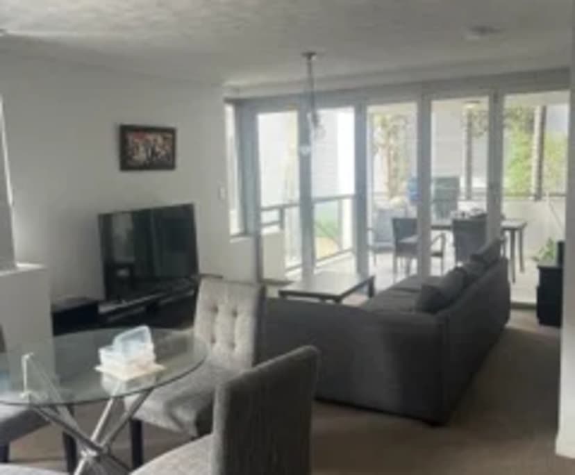 Furnished room in a flatshare