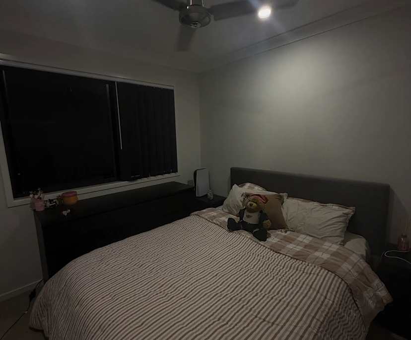 Unfurnished room with own bathroom