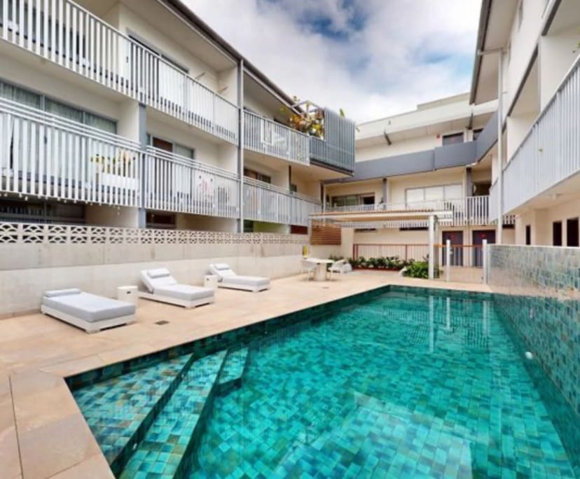 Furnished room in a flatshare