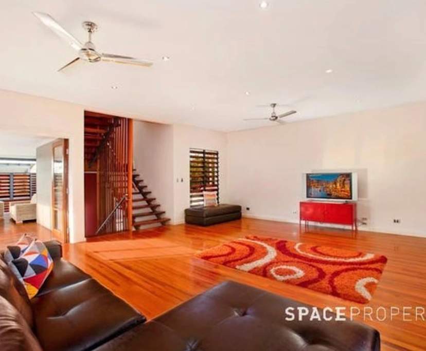 $220, Share-house, 4 bathrooms, Red Hill QLD 4059