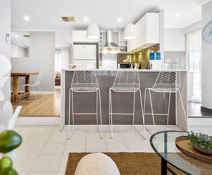 Room in a share house