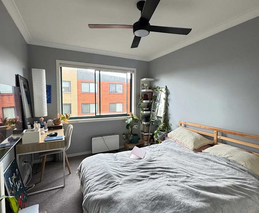 Unfurnished room with own bathroom