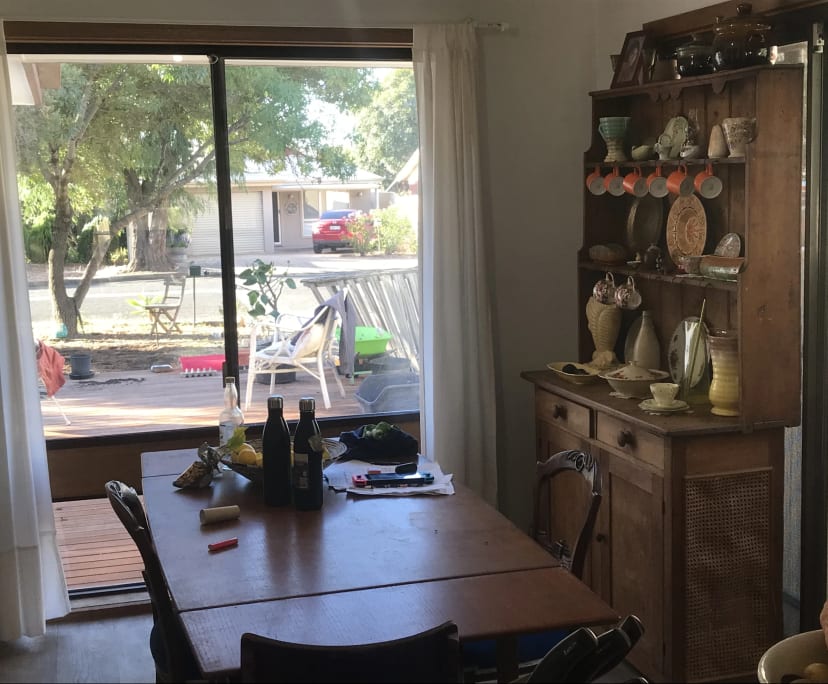 Room in a share house