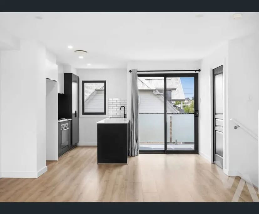Unfurnished room in a share house