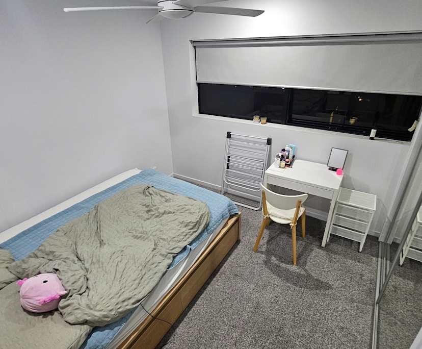 Furnished room with own bathroom