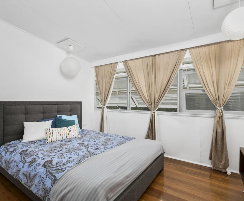 $230, Share-house, 6 bathrooms, Camp Hill QLD 4152