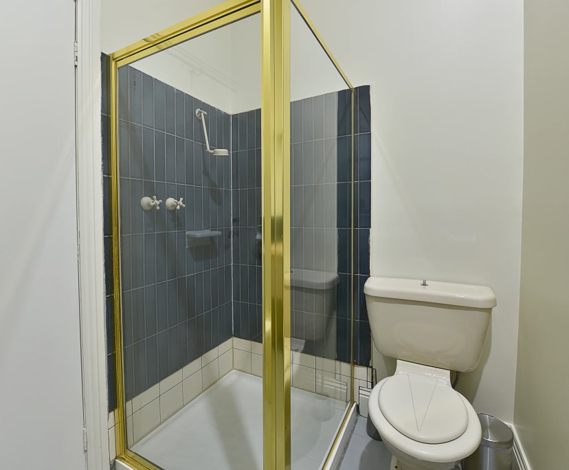 $1,120, Whole-property, 3 bathrooms, Melbourne VIC 3000