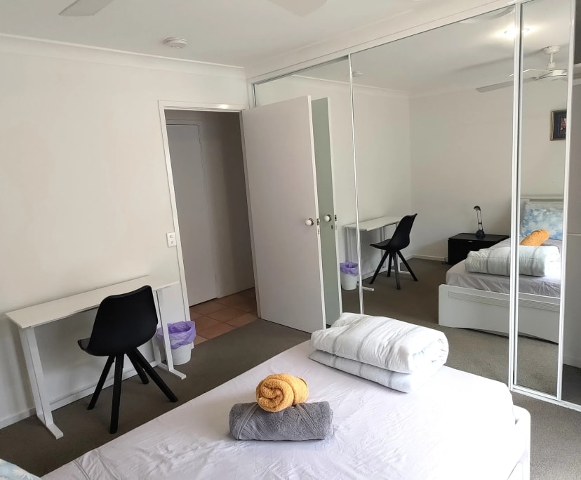 $350, Student-accommodation, 4 bathrooms, Southport QLD 4215